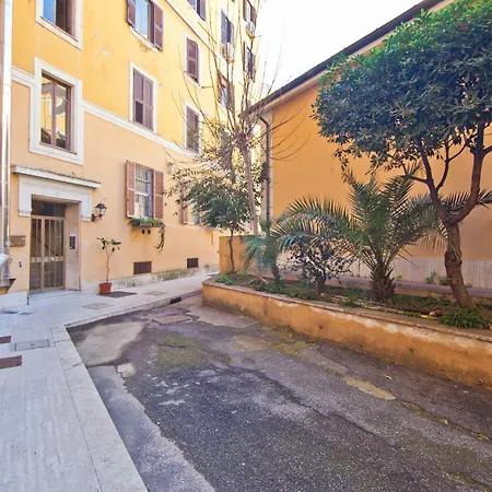 Porta Portese Colorful Flat * 罗马