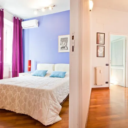 Porta Portese Colorful Flat 公寓 *