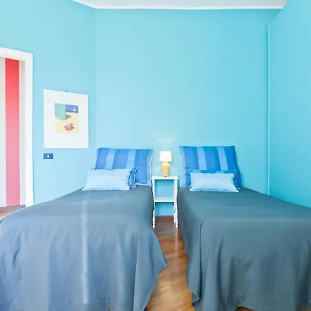 Porta Portese Colorful Flat 公寓 *