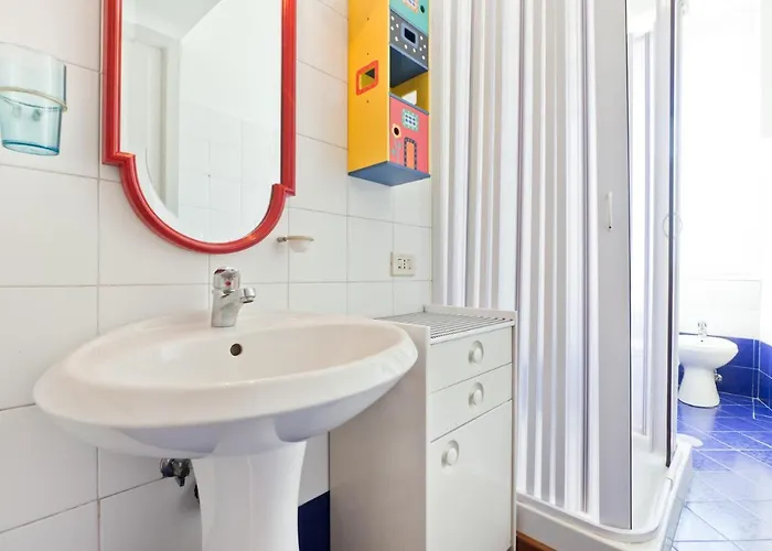 Porta Portese Colorful Flat Daire *